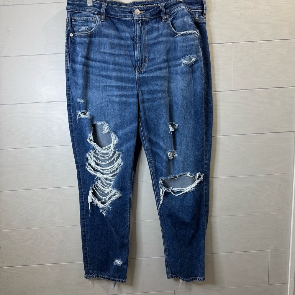 American Eagle Women's Mom Jeans Distressing Size 16